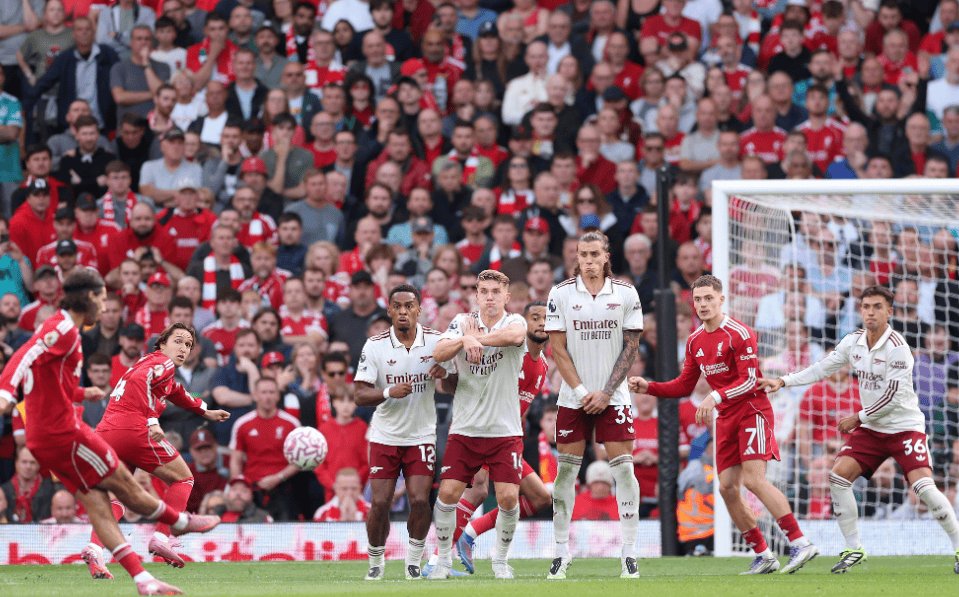 罗马名宿贾尼尼：佩7去尤文、米兰都能当主力，他配得上续约（罗马名宿贾尼尼：佩7无论去尤文还是米兰都能坐稳主力，配得上续约）