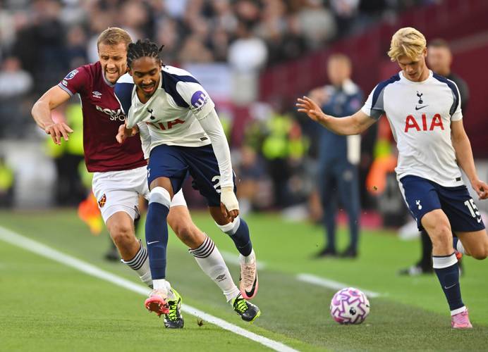 真·小文班！韦尔首节5中3贡献10分5板 三分3中2（迷你文班实锤！韦尔首节5投3中拿下10分5篮板，三分线三投两中）