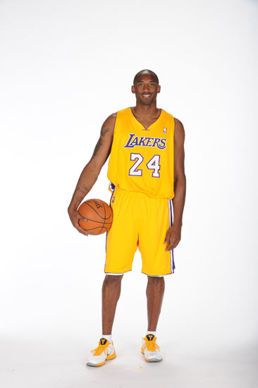 恩里克：拜仁连赢15场令人惊叹，但在王子公园我们有信心应对（恩里克：拜仁15连胜令人称道，我们在王子公园自信迎战）