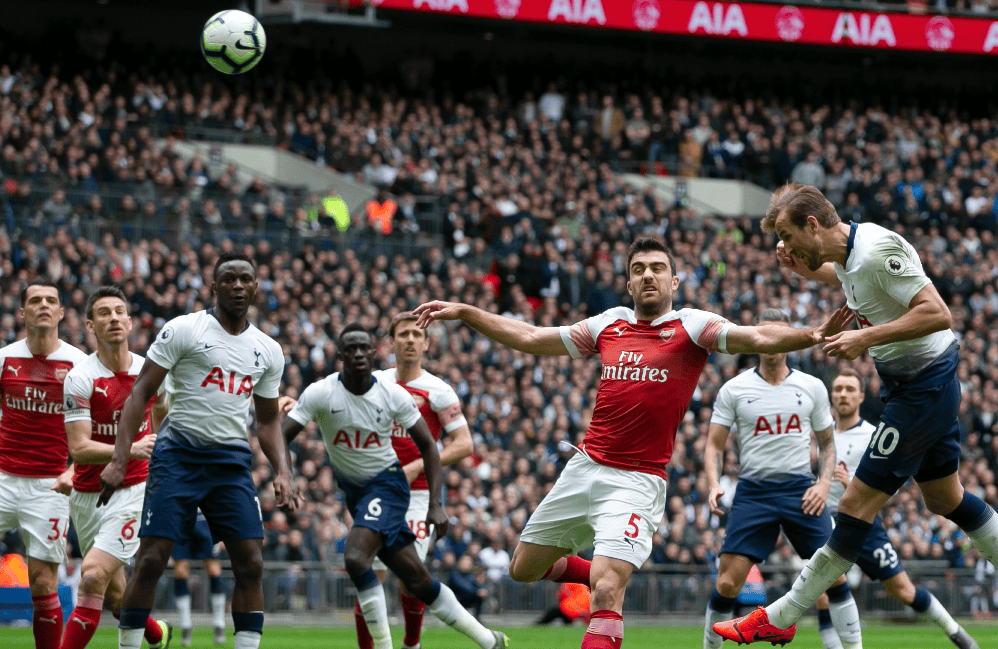 足球比赛中如何保持体能？（如何在足球比赛中维持体能？）