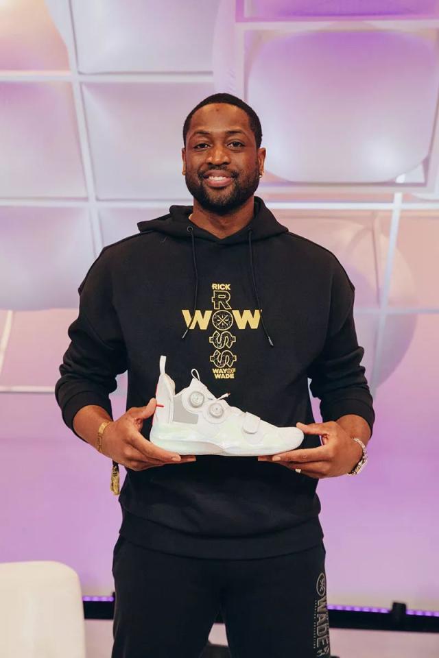 TA：塞梅尼奥冬窗首选下家为曼城，他渴望赢得冠军奖杯（TA：塞梅尼奥冬窗更倾向加盟曼城，渴望捧起冠军奖杯）