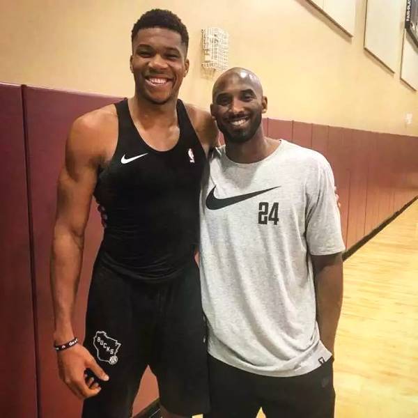 U17世界杯个人奖项：葡萄牙斩获最佳球员和最佳门将奖（U17世界杯个人奖项揭晓：葡萄牙拿下最佳球员与最佳门将）