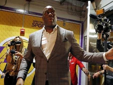 维金斯生涯第38次正负值低于-25，NBA同期历史最多（维金斯生涯已38次单场正负值跌至-25以下，位列NBA同期第一）