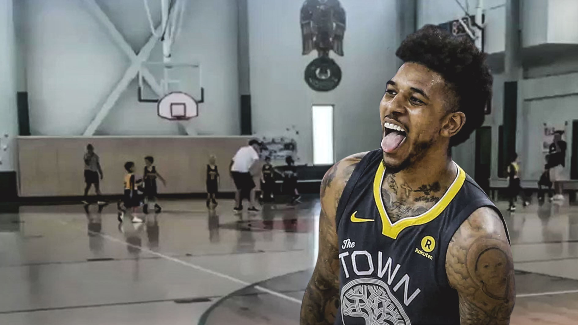 德乙半场：佐马单刀不射、阿杰伊造险，沙尔克暂0-0纽伦堡（德乙半场战报：佐马失单刀、阿杰伊造险，沙尔克暂与纽伦堡0-0僵持）