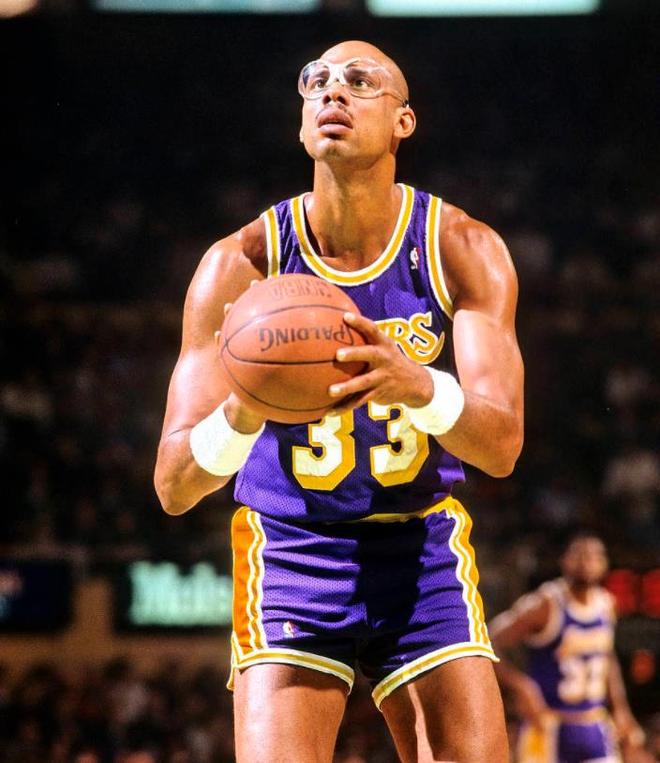 马德里市长：马德里失去了榜首，马竞会在巴塞罗那把它夺回来（马德里市长：虽失榜首，马竞将在巴塞罗那夺回第一）