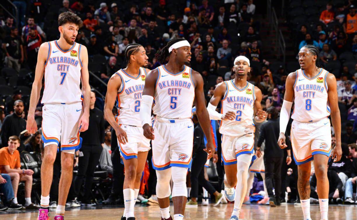 保罗离队快船终结5连败！哈登轰27+9轻取老鹰：与队友贴耳热聊（保罗离队，快船止住五连败；哈登27+9轻取老鹰，与队友贴耳热聊）