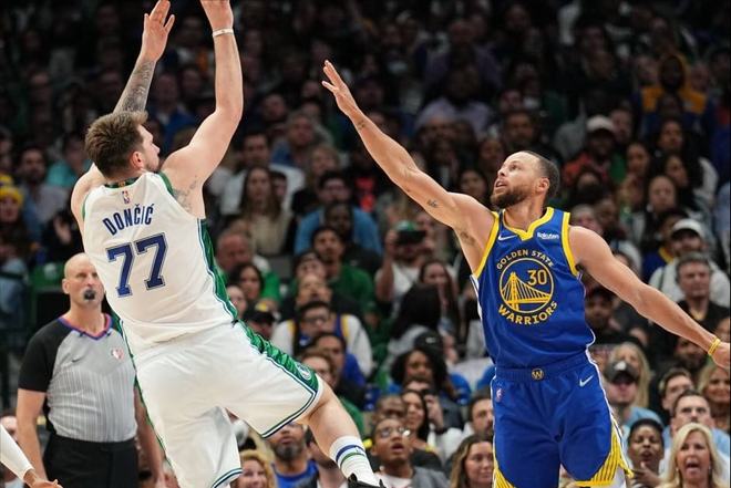 现德甲球员联赛进球前10：克拉马里奇129球第1，凯恩80球第4（德甲现役射手前十：克拉马里奇129球领跑，凯恩80球位列第4）