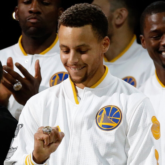 足球报：2026少壮派全力出击，中超至少7名本土主帅（足球报：2026年少壮派强势登场，中超本土主帅至少7位）