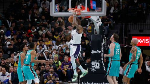 卡斯特罗普：踢拜仁染红是我铲球出现了失误；我最擅长8号位（卡斯特罗普：对阵拜仁被罚下因铲球失误；我最适合踢8号位）