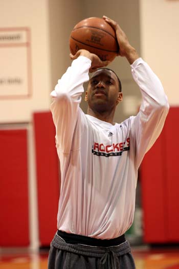 福布斯25年NBA球员收入排名！三人破亿，库里打破詹姆斯统治登顶（福布斯公布近25年NBA球员收入榜：三人生涯破亿美元，库里取代詹姆斯登顶）