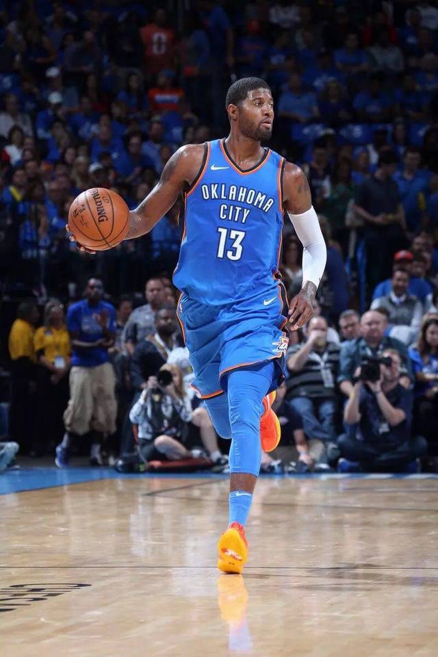 迪马：递补入选意大利国家队的坎比亚吉因小腿不适退出集训营（迪马：因小腿不适，递补入选意大利国家队的坎比亚吉已退出集训营）