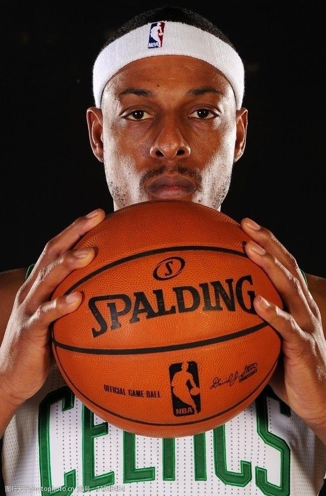 足球中超两场比赛因大雾暂停（受大雾影响，中超两场比赛暂时中止）