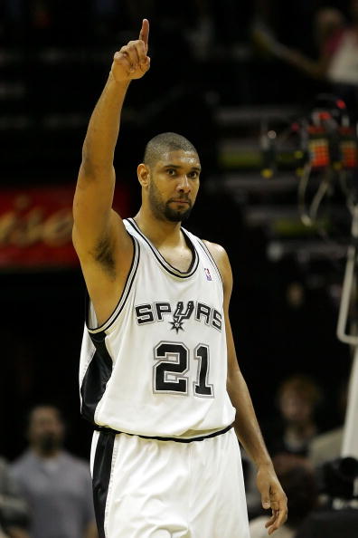 首尔外援后卫亚赞：能够限制住费利佩并不是我一个人的功劳（首尔外援后卫亚赞：遏制费利佩是团队努力，并非我一人之功）