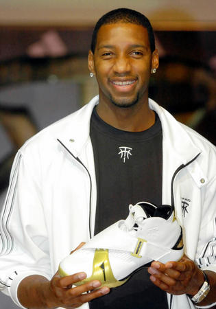 伯爵宫梦碎？切尔西站在球场抉择的十字路口（伯爵宫梦想搁浅？切尔西抵达球场取舍的分岔口）