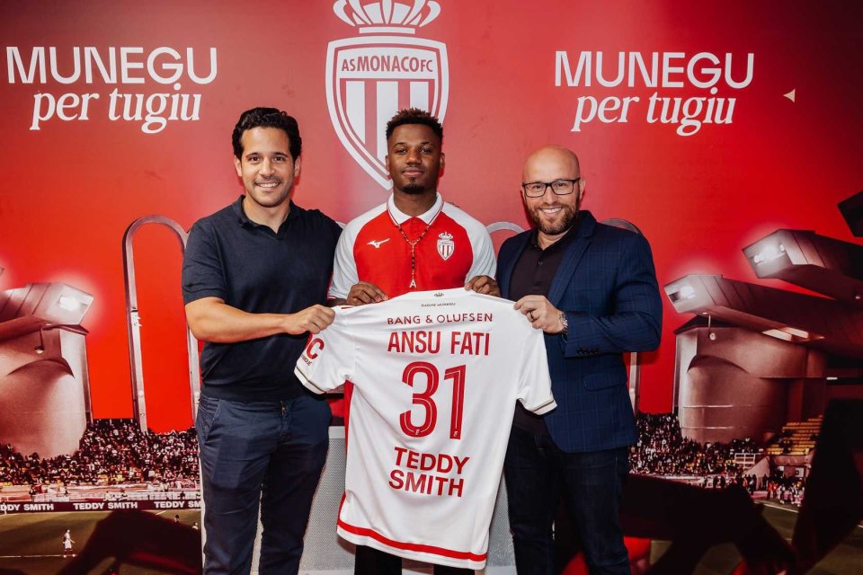 状态不佳！爱德华兹11中3得到15分5失误（手感低迷！爱德华兹11投3中仅拿15分并出现5次失误）