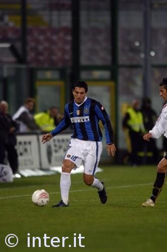 意天空：迪乌夫在国米逐渐展现影响力，或成邓弗里斯合适替补（意大利天空体育：迪乌夫在国米存在感上升，有望担任邓弗里斯可靠替补）